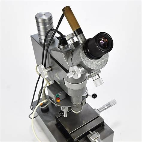 Leitz Micro Hardness Tester – Spectrographic Ltd